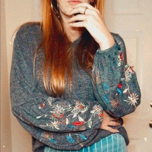 Floral embroidered balloon sleeve sweater